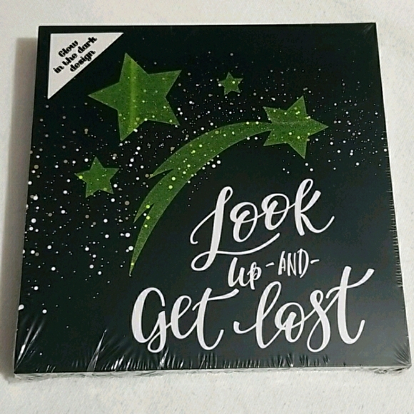 🛸🚀 NEW Glow In The Dark Space Theme Home Decor - Picture 1 of 15